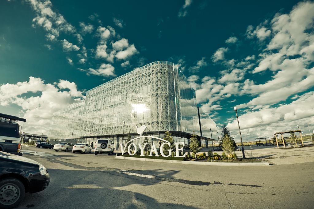 Voyage Hotel Karagandy Екстериор снимка